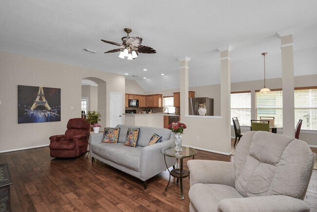 Photo - 3311 Raintree Village Dr