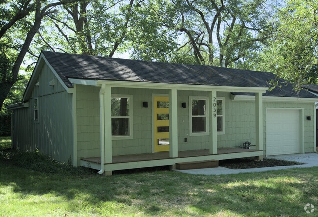 Building Photo - 2039 Rhode Island St Rental