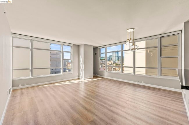 Photo - 1 Lakeside Dr Unit 804