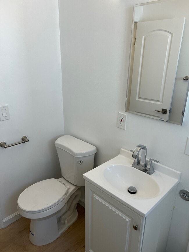 Photo - 204 W Verdugo Ave