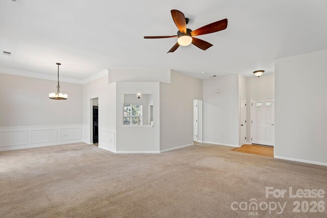 Photo - 107 Canopy Ct