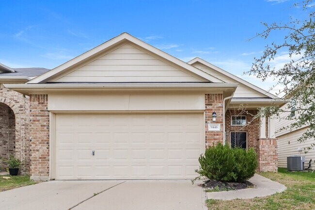 Building Photo - 9446 Green Mills Dr