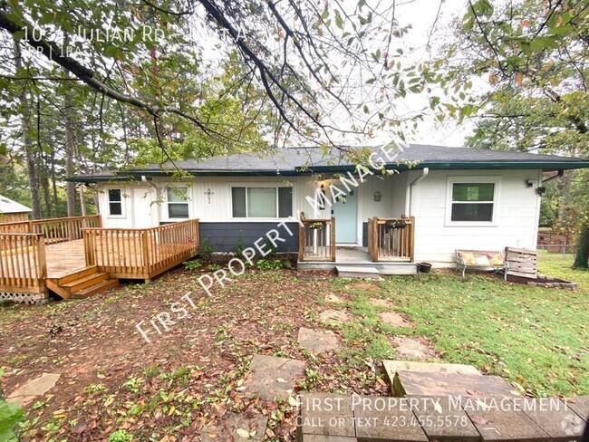 Building Photo - East Brainerd Duplex Under $1300!! Great D... Unit A Rental