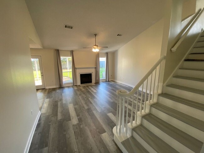 Photo - 6145 Clearwater Dr
