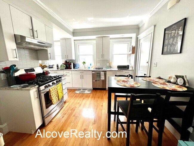 kitchen 2 - 34 Leonard St Unit 1
