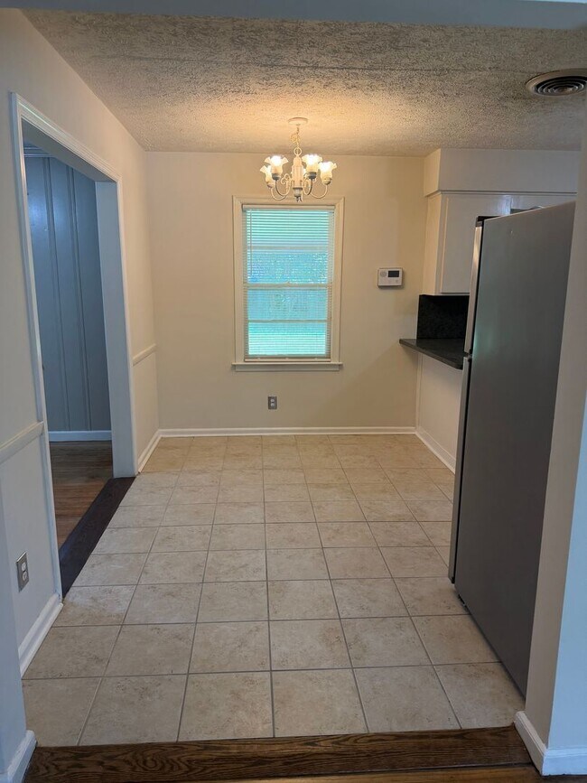 Photo - 2302 Dorothy Ave