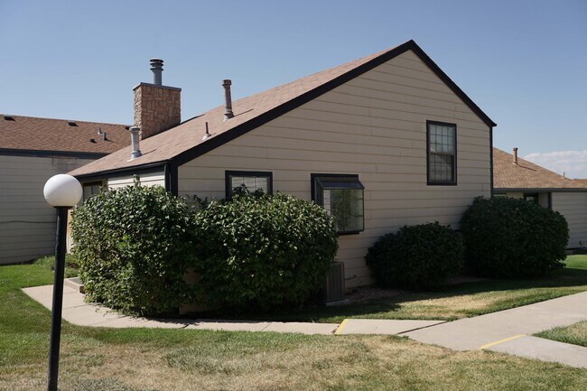 Photo - 996 S Zeno Way