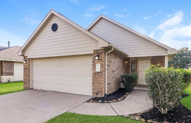 Photo - 821 Frontera Ct