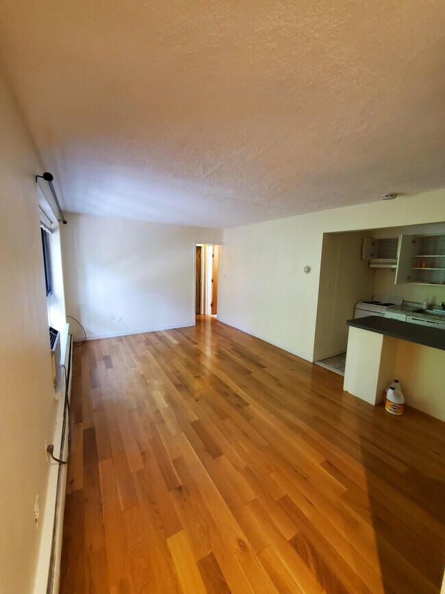 Photo - 85 Trowbridge St Unit 77-21