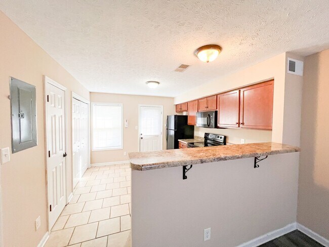 Photo - 2 Bedroom 1.5 Bathroom Townhome