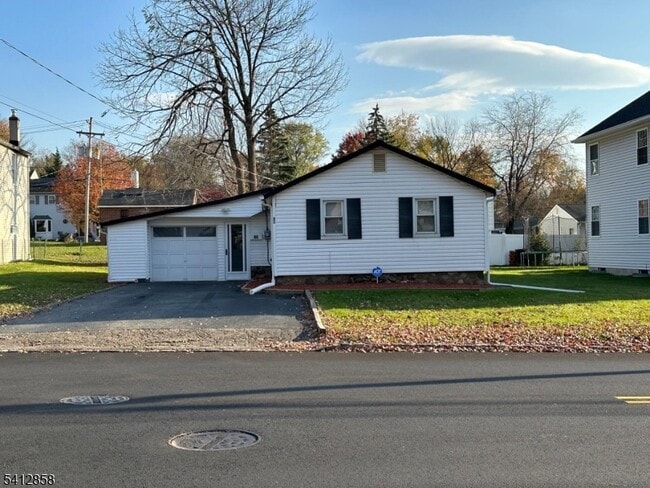 Building Photo - 80 Allentown Rd