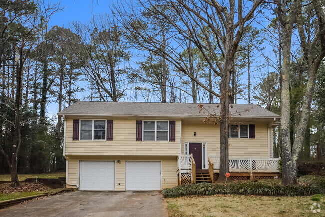 Building Photo - 3986 Woodland Cir SE Rental