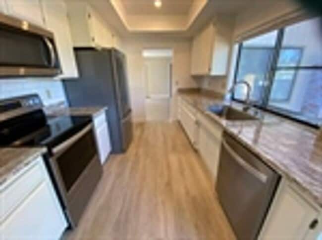 Photo - 8835 Hood Mountain Cir