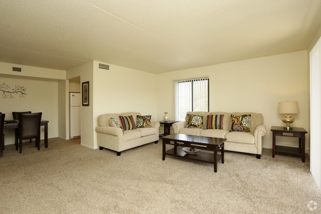 Viewpointe Apartments