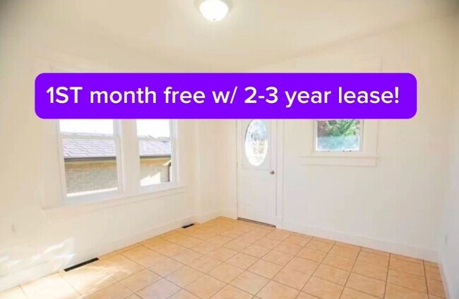 1st month free w/ 2 or 3 year lease on lar... - 1st month free w/ 2 or 3 year lease on lar... House