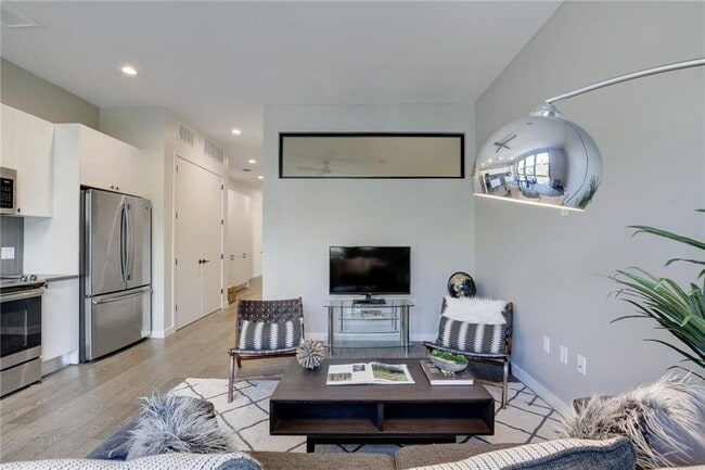 Photo - 800 Embassy Dr Unit 209