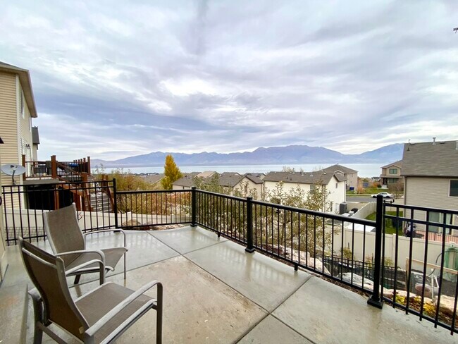 Building Photo - 3558 Sharp Shinned Trail