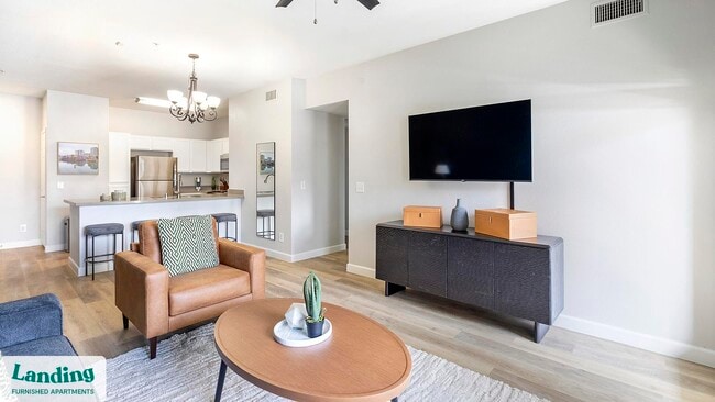 Photo - 9242 W Russell Rd Unidad 07-103