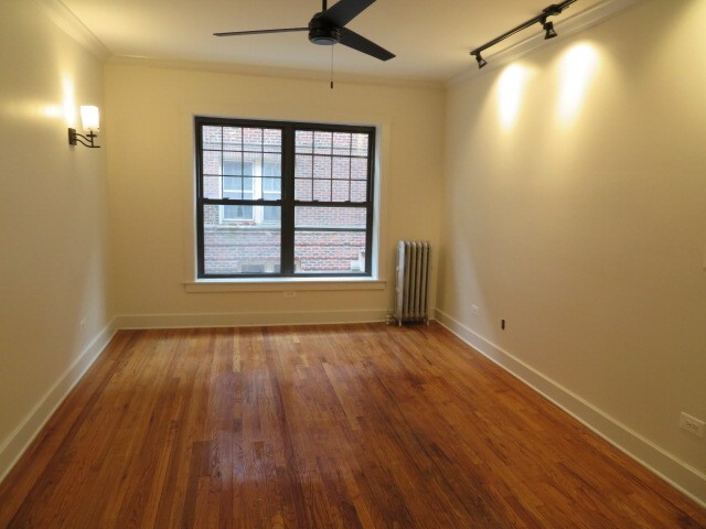 Building Photo - 845 W Agatite Ave Unit 855-1W