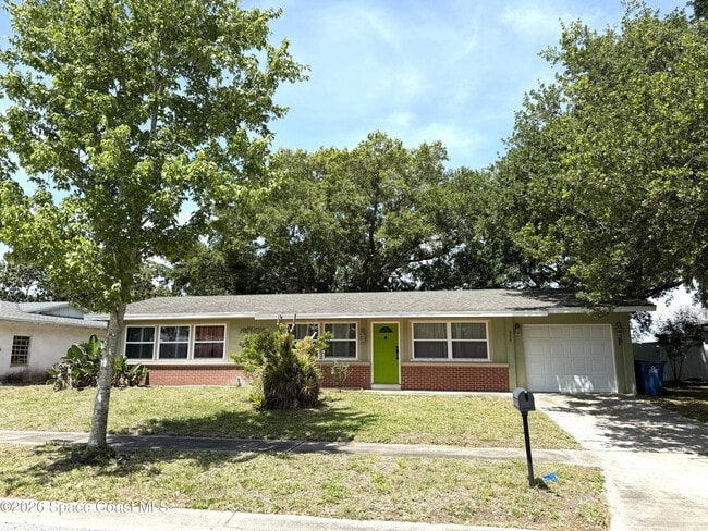 Building Photo - 668 Hampton Dr NE