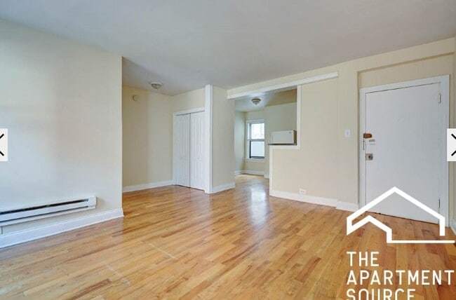 Building Photo - 1347 N Dearborn St