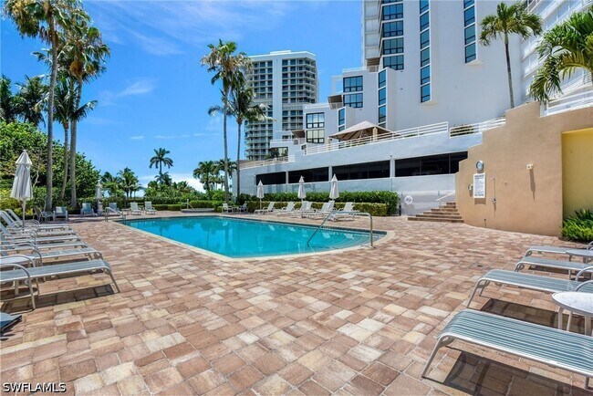 Photo - 4751 Gulf Shore Blvd N Unidad 3