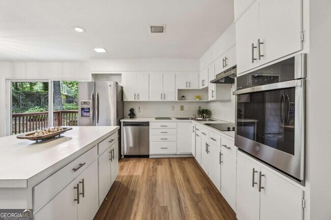 Photo - 3705 Donaldson Dr NE