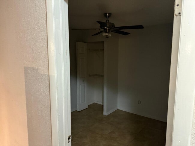 Photo - 915 Lake Palms Dr Unit 915