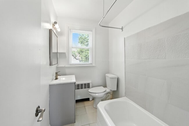 Bathroom - Jenkintown Gardens Apartments