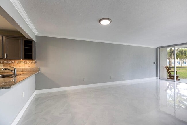 Photo - 1351 NE 191st St Unit E 106