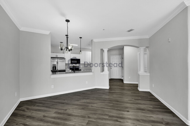 Photo - 8290 Gate Pky W Unidad 1216 Rental