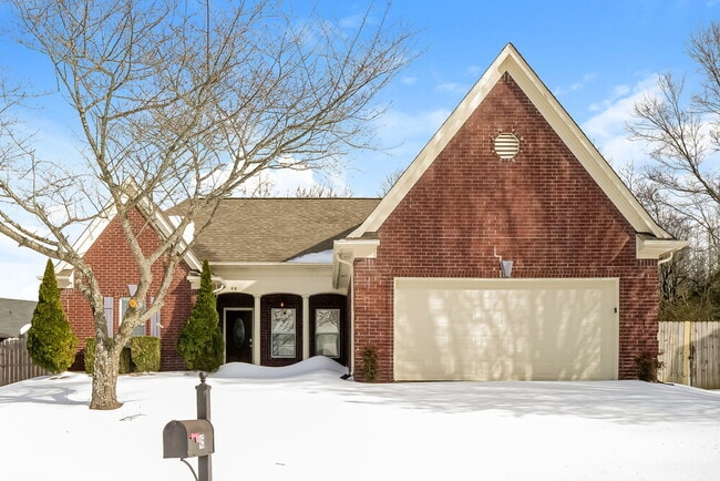 Building Photo - 45 Sadie Cove