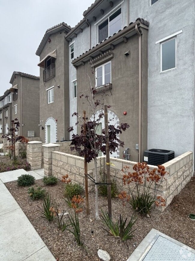 Building Photo - Kala-Azusa-Arrow Unit 573-A Rental
