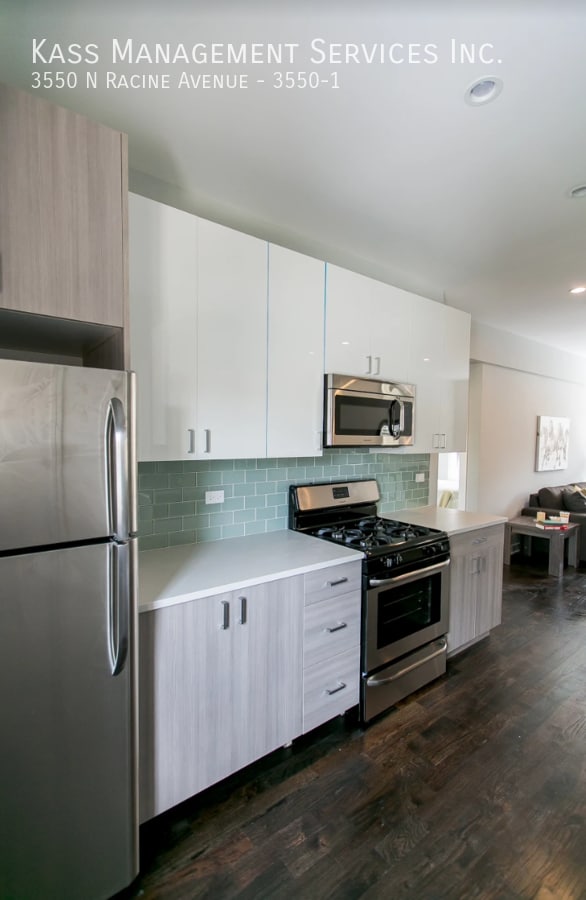 Building Photo - 3550 N Racine Ave Unit 3550-1