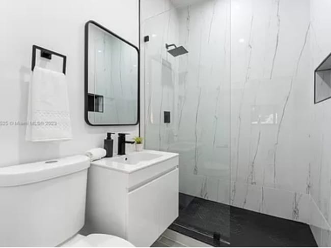 Photo - 1720 SW 73rd Ave