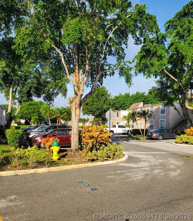 1060 NW 80th Ave Unit 104