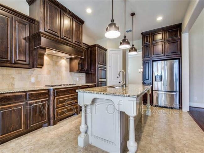 Photo - 7509 Rockyford Dr
