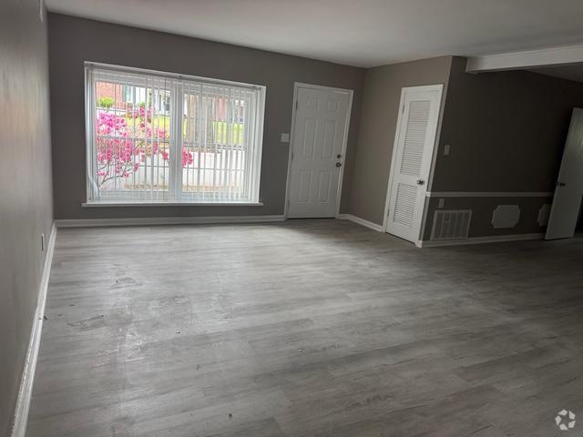 Building Photo - 2591 N Pierce Cir Rental