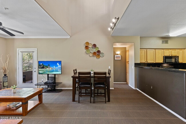 Photo - 20100 N 78th Pl