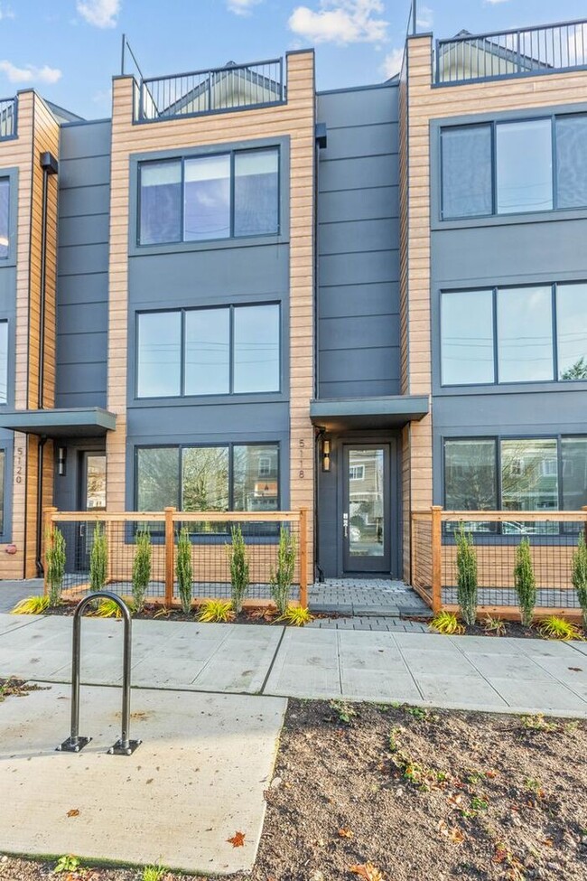 Stunning Brand-New Ballard Townhome with A... - Stunning Brand-New Ballard Townhome with A...