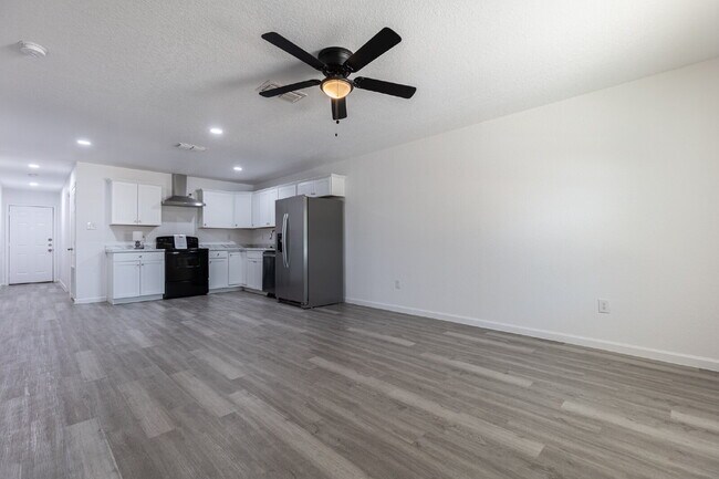 Photo - 1006 Co Rd 4516
