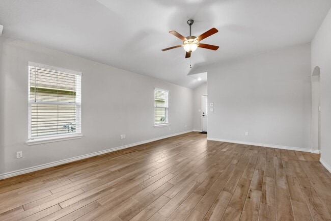 Photo - 7714 Pruet Dr