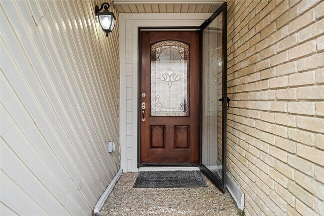 Photo - 656 N Eldridge Pkwy