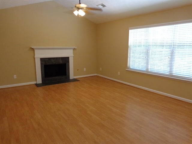 Photo - 4799 Lake Park Ter