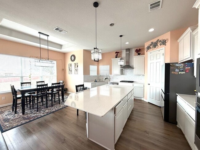 Photo - 3625 Garrano Bnd