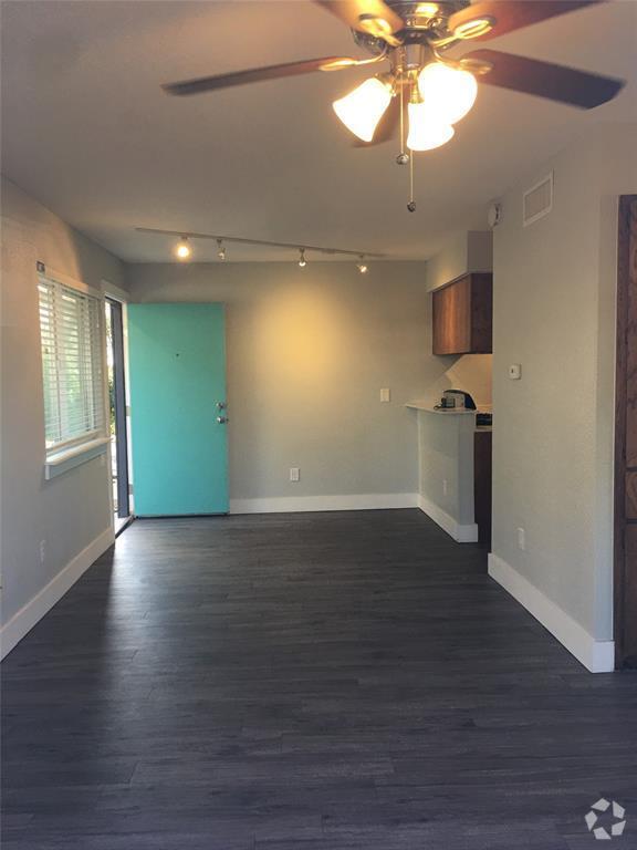 Building Photo - 624 W 37th St Unit 202 Rental