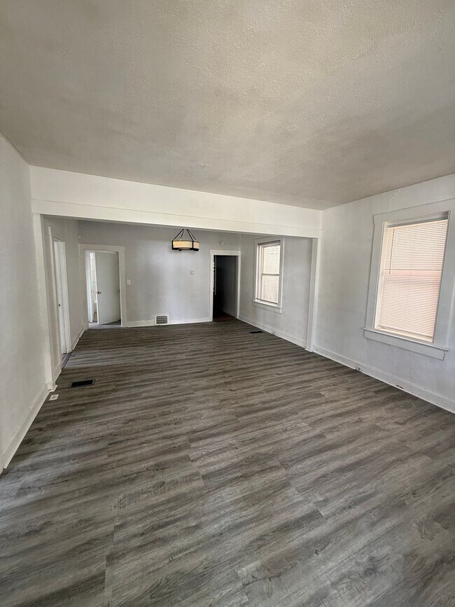 Photo - 328 W Mason St Unit 1