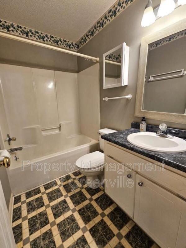 Photo - 107 Fowler St