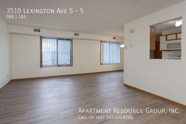 Building Photo - 3510 Lexington Ave S Unit 5 Rental