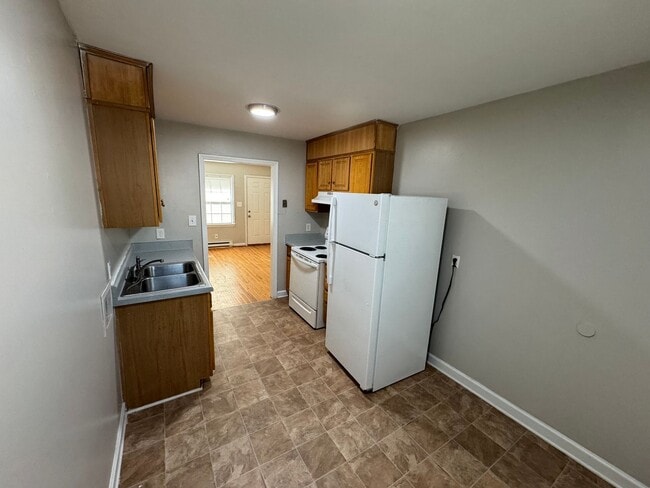 Building Photo - 3432 Washburn Ave